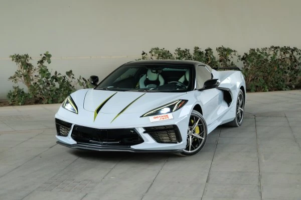 Chevrolet Corvette C8 White