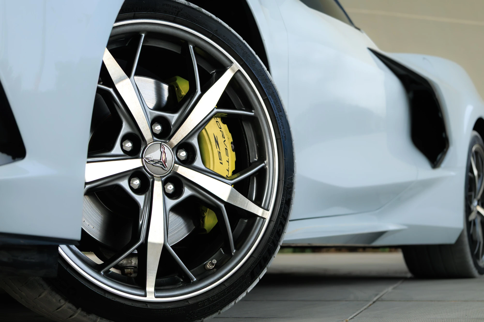 Chevrolet Corvette C8 White