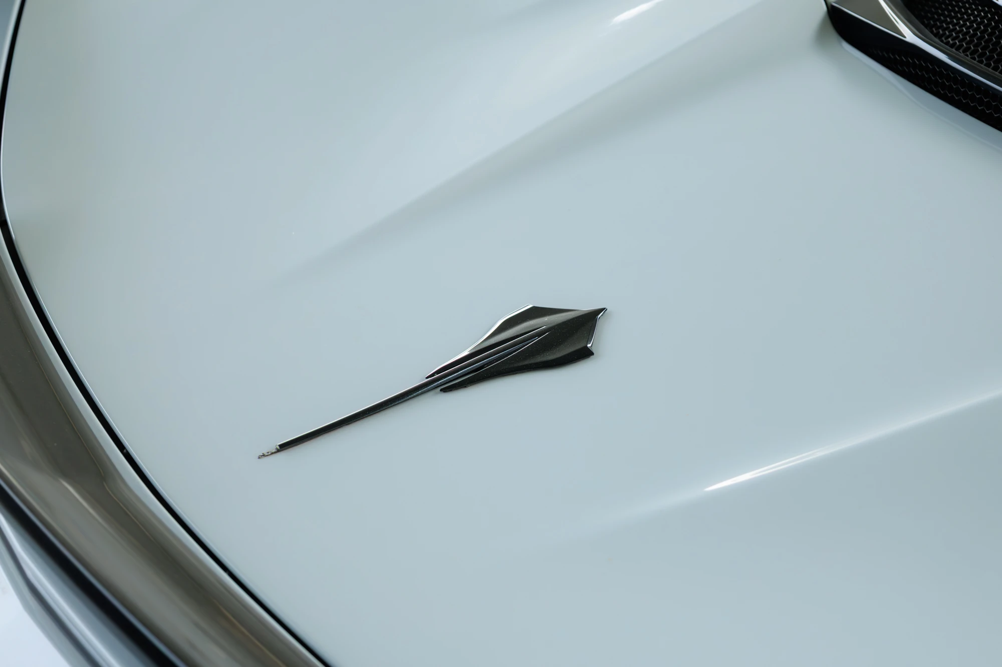 Chevrolet Corvette C8 White