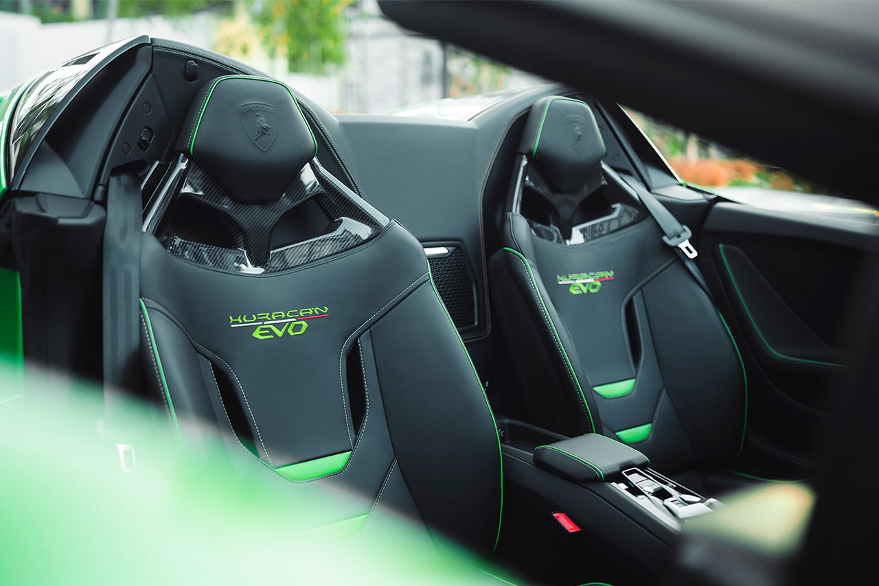 兰博基尼 Huracan EVO Spyder 绿色跑车
