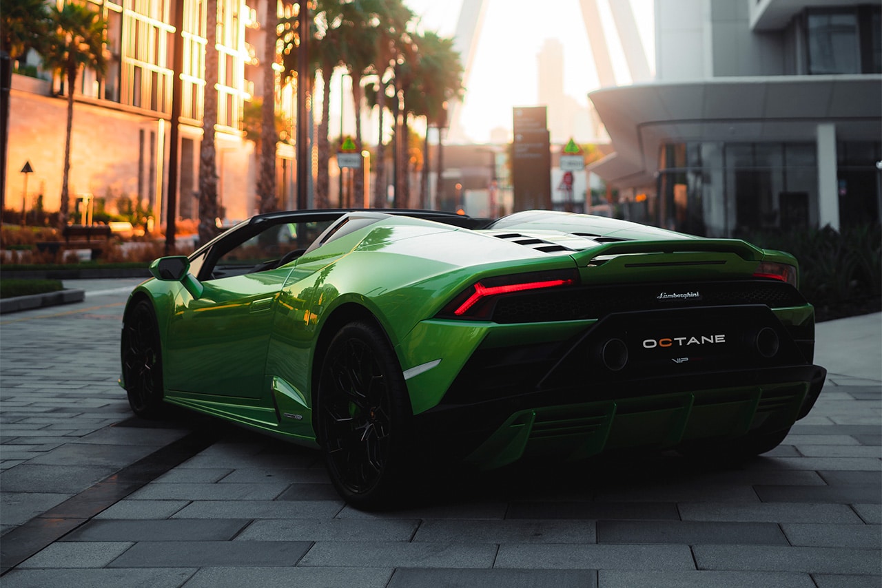 迪拜的 Huracan EVO Spyder
