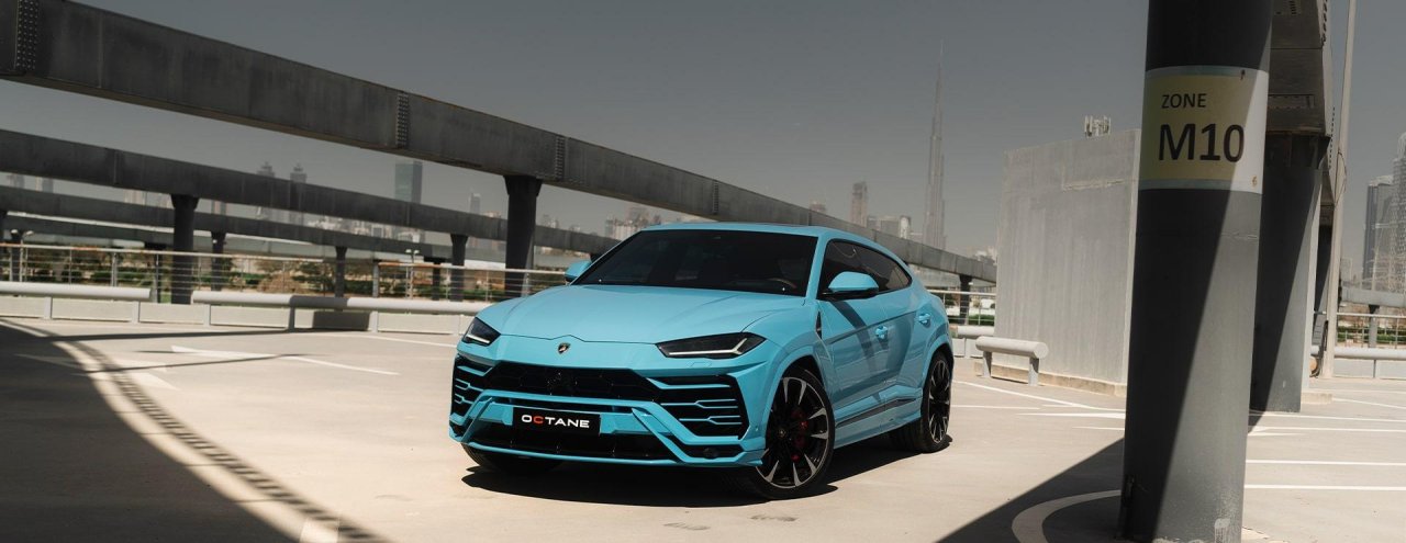 Lamborghini Urus Azul Cielo