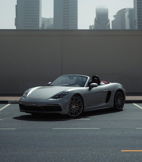 Lej Porsche Boxster i Dubai