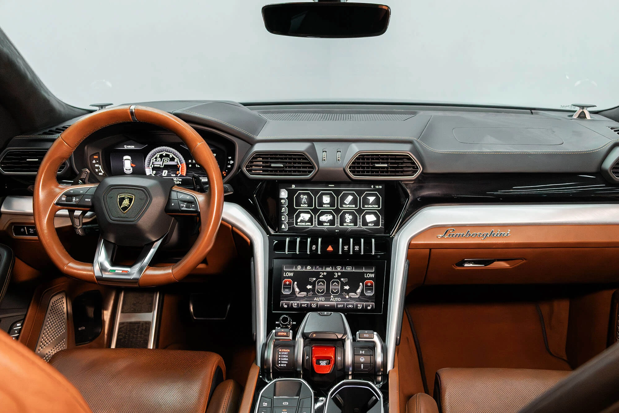 Lamborghini Urus Grau