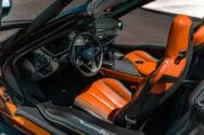 bmw i8 orange innenraum
