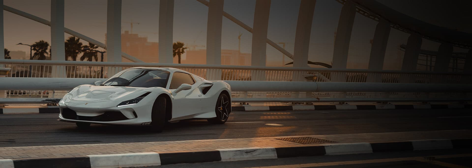 Аренда автомобиля в аэропорту Дубая - Octane Luxury Car Rental Dubai