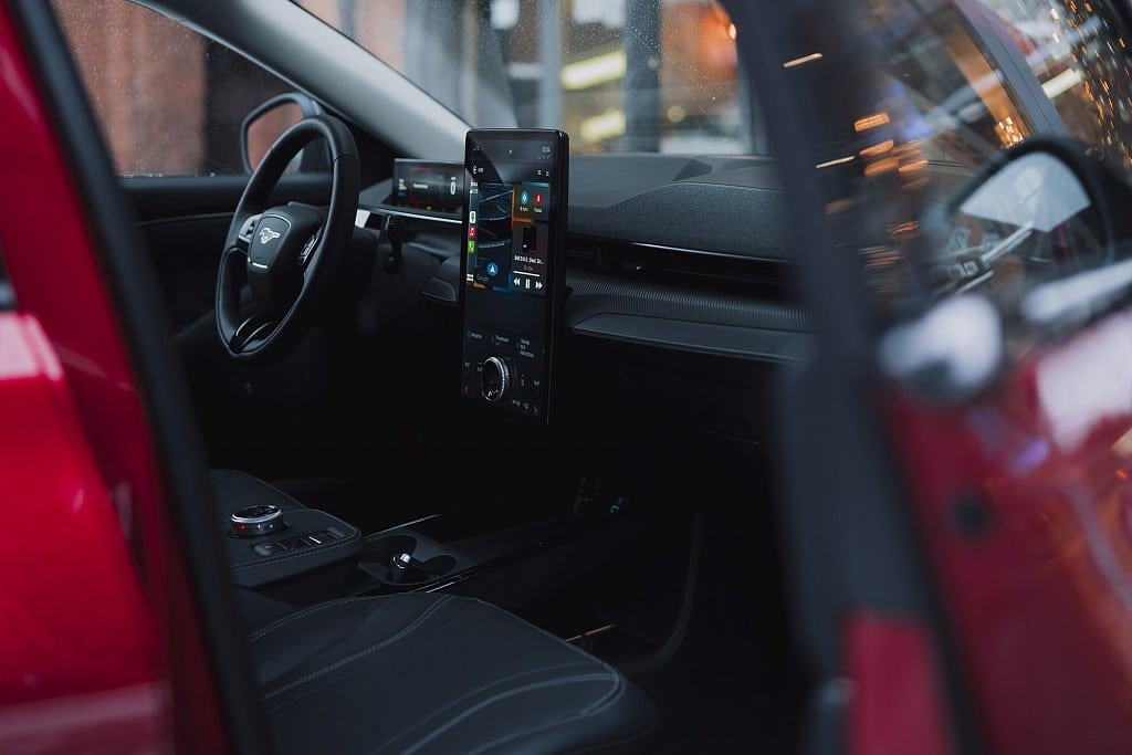 2021 ford mustang mach-e interior