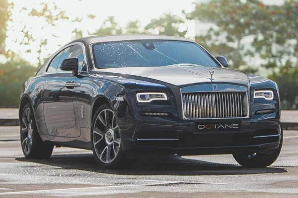 Rolls-Royce Wraith Preto e Prateado