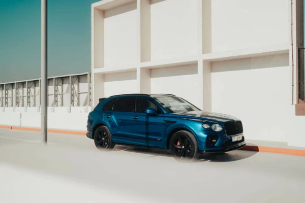 宾利 Bentayga Blue