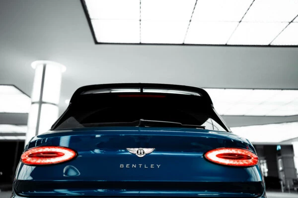 宾利 Bentayga Blue