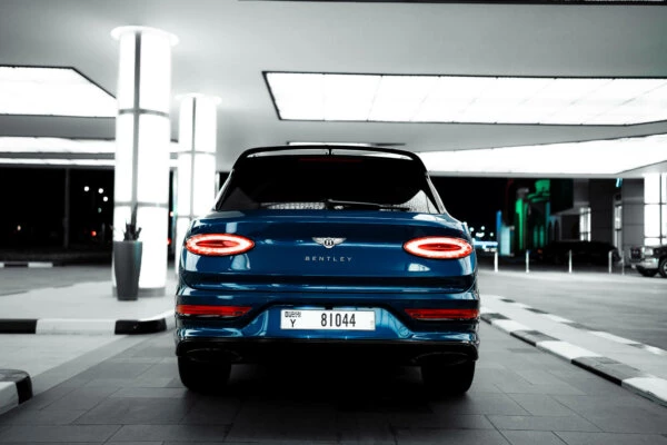 宾利 Bentayga Blue