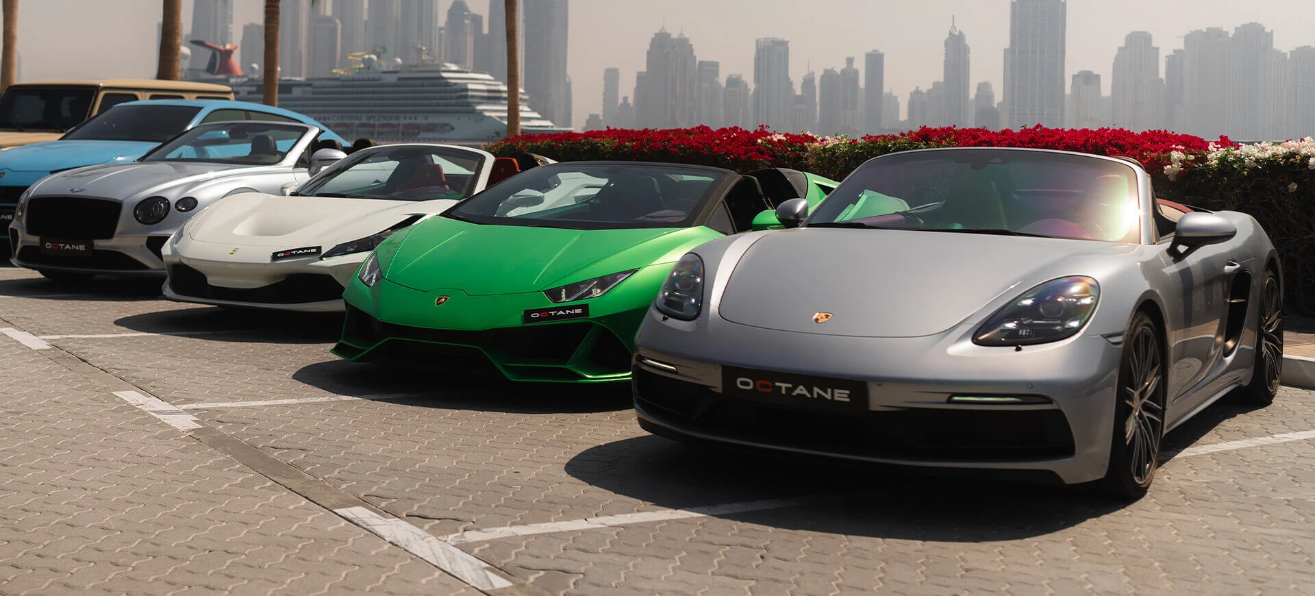 تأجير السيارات المكشوفة في دبي
