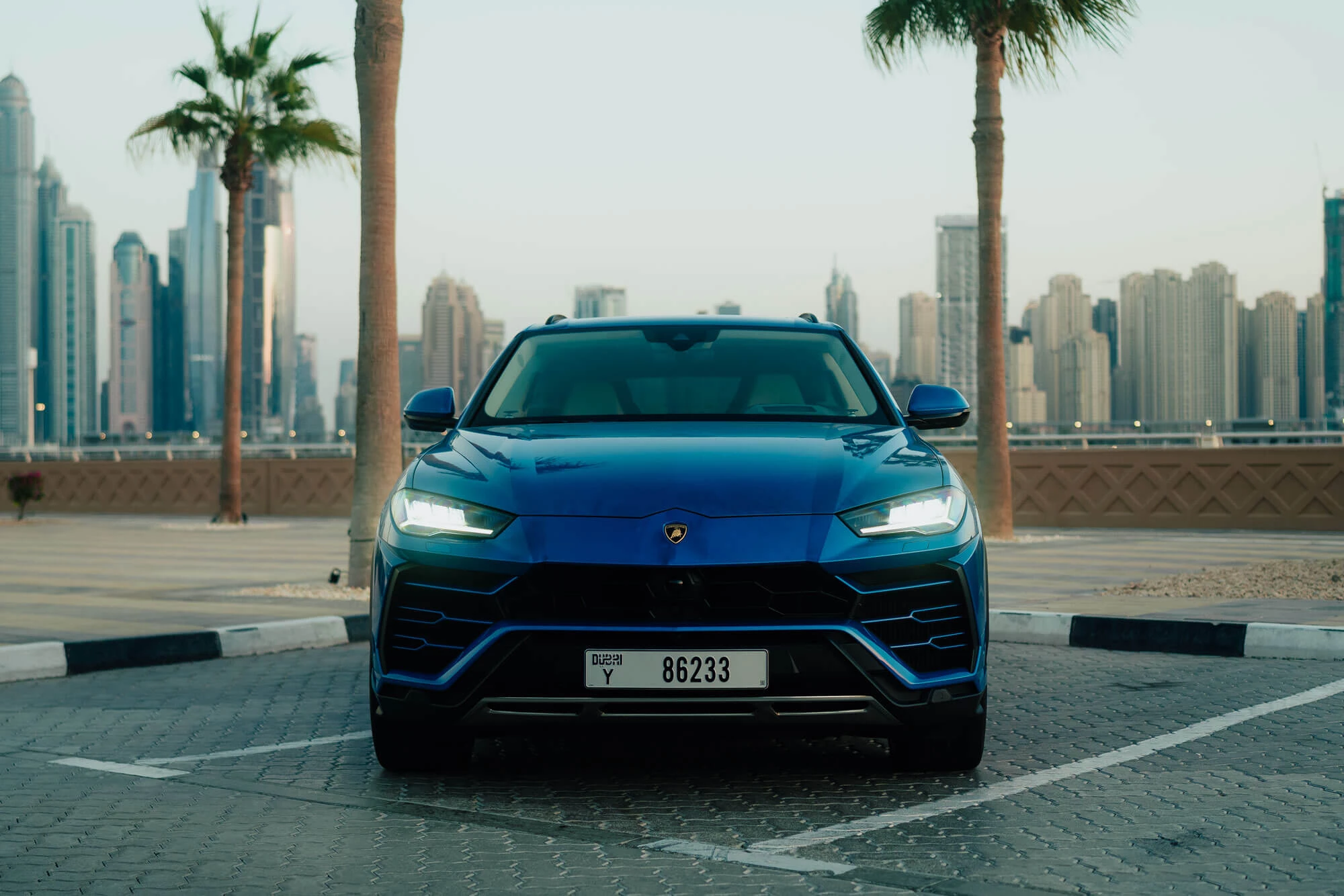 Lamborghini Urus (dark blue)