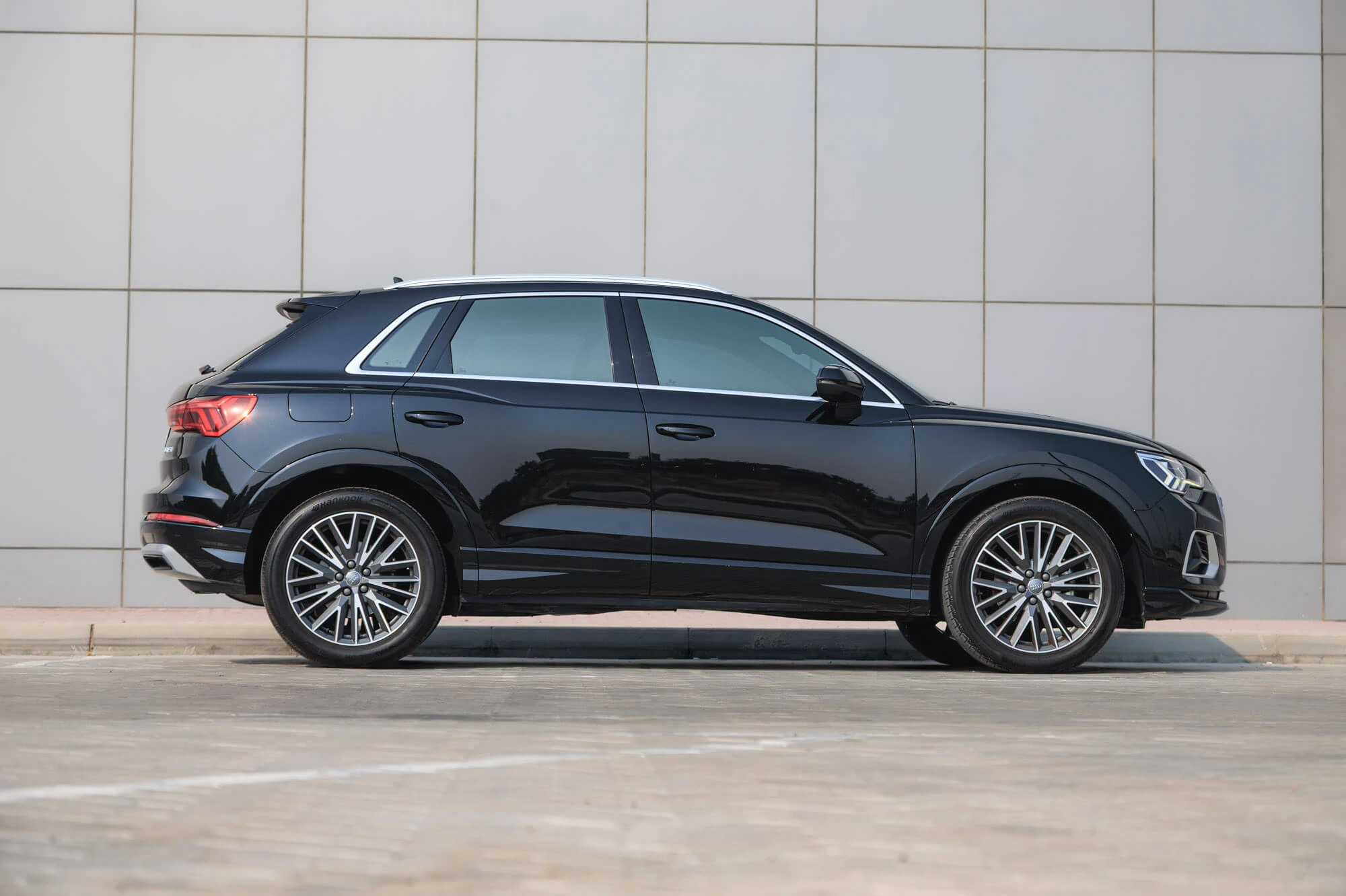 Audi Q3 Черный