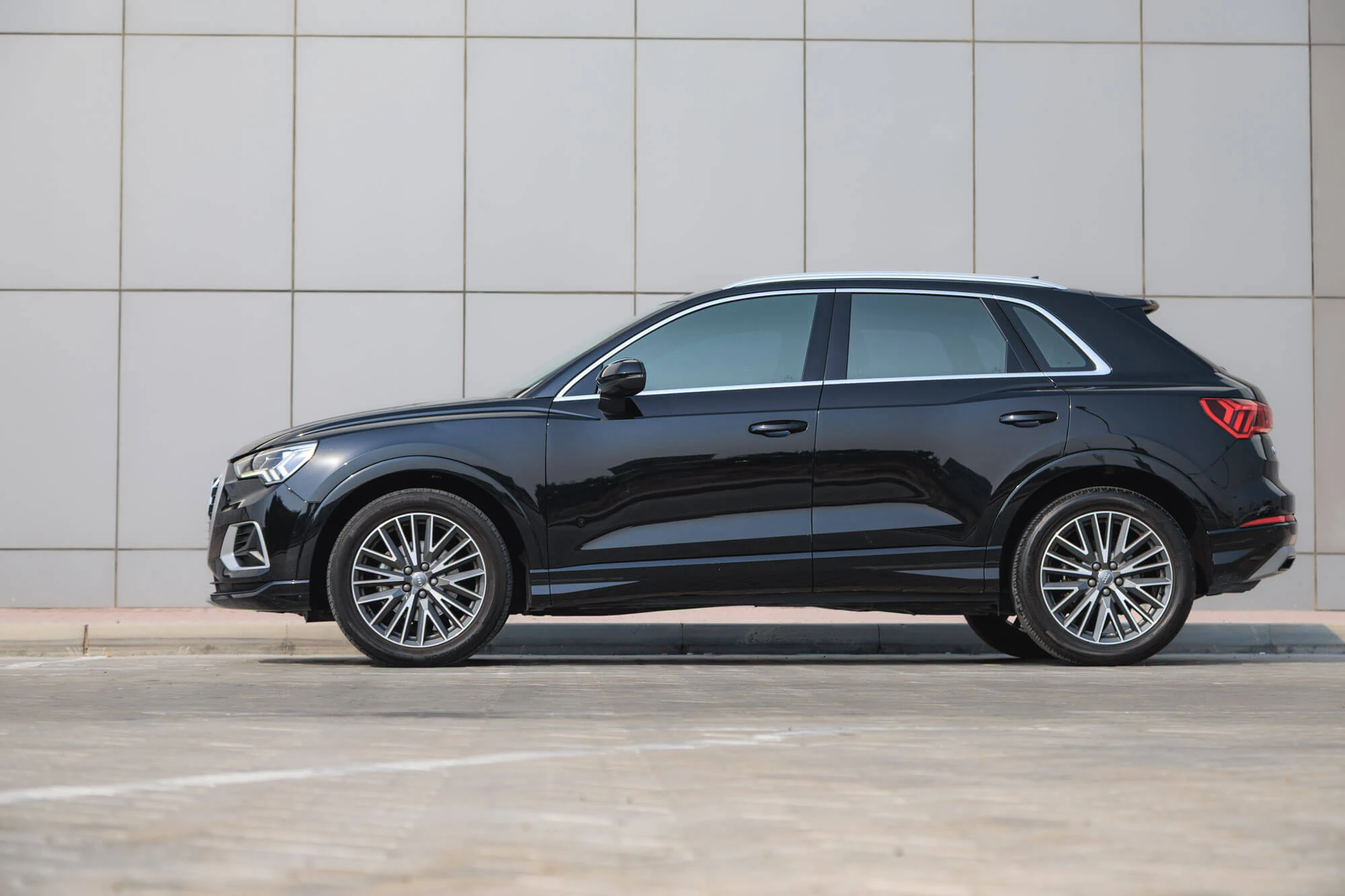 Audi Q3 Черный