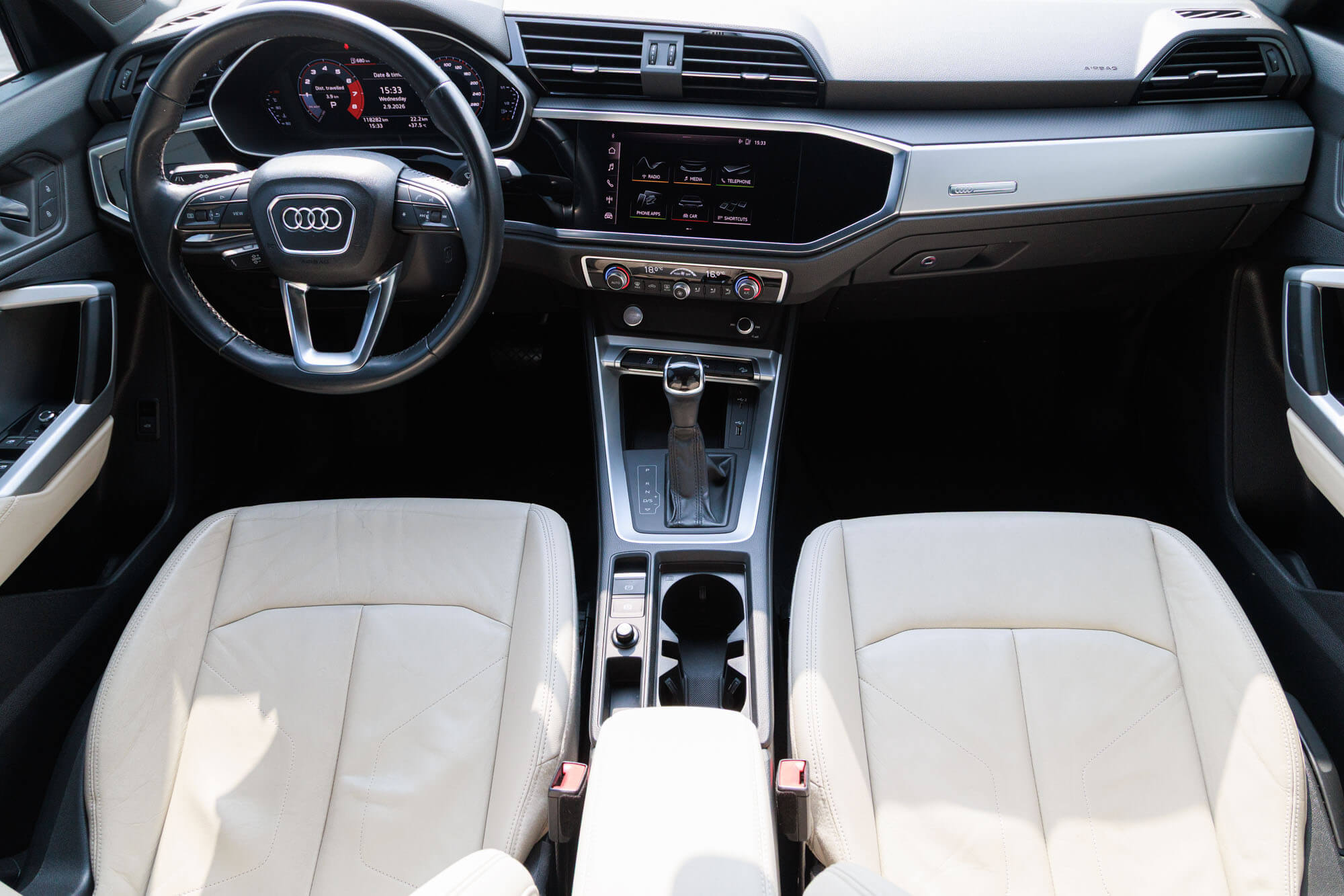 Audi Q3 Черный Audi Q3 Черный
