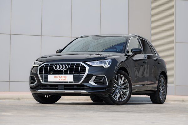 Audi Q3 Черный