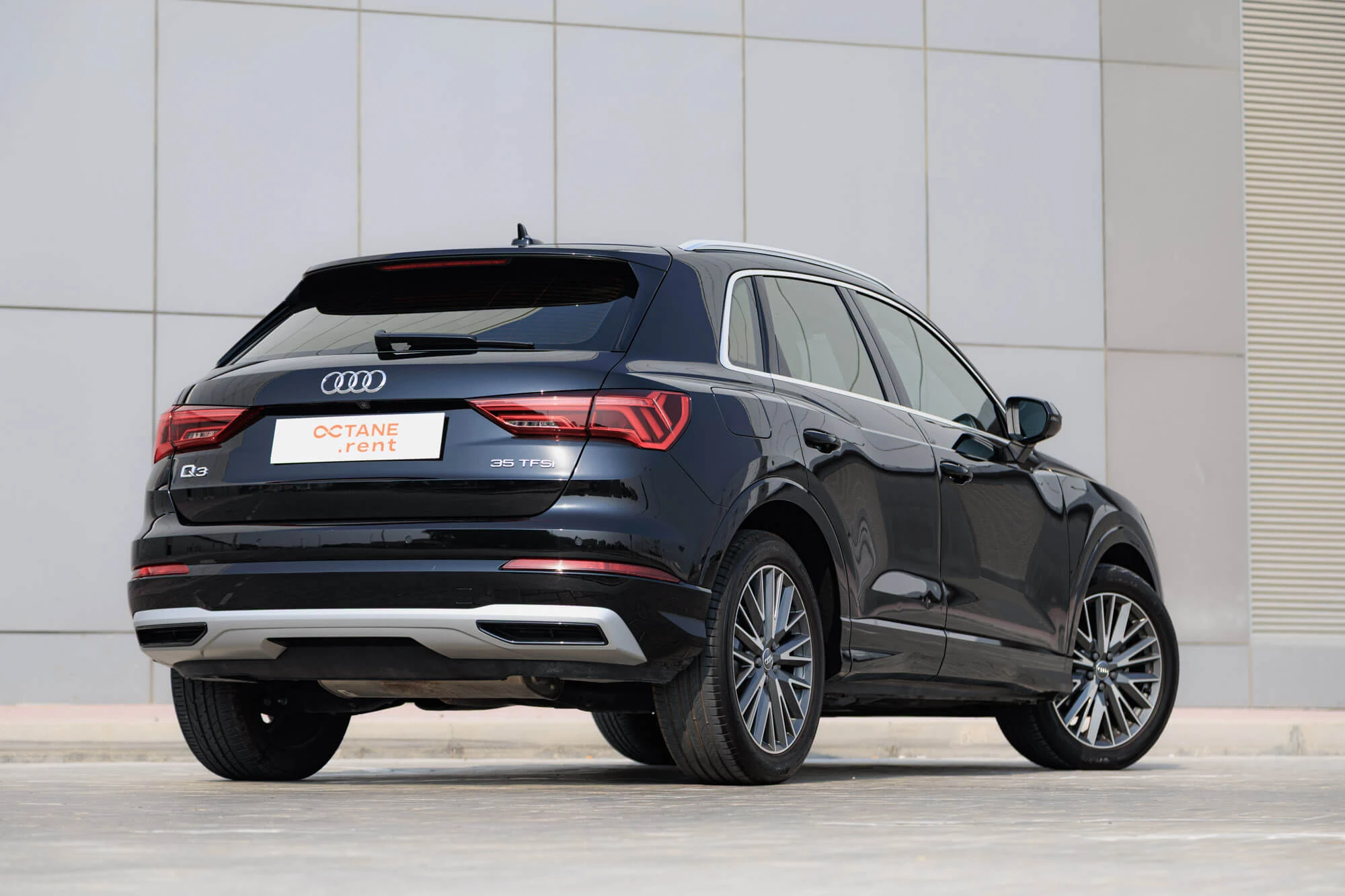 Audi Q3 Черный
