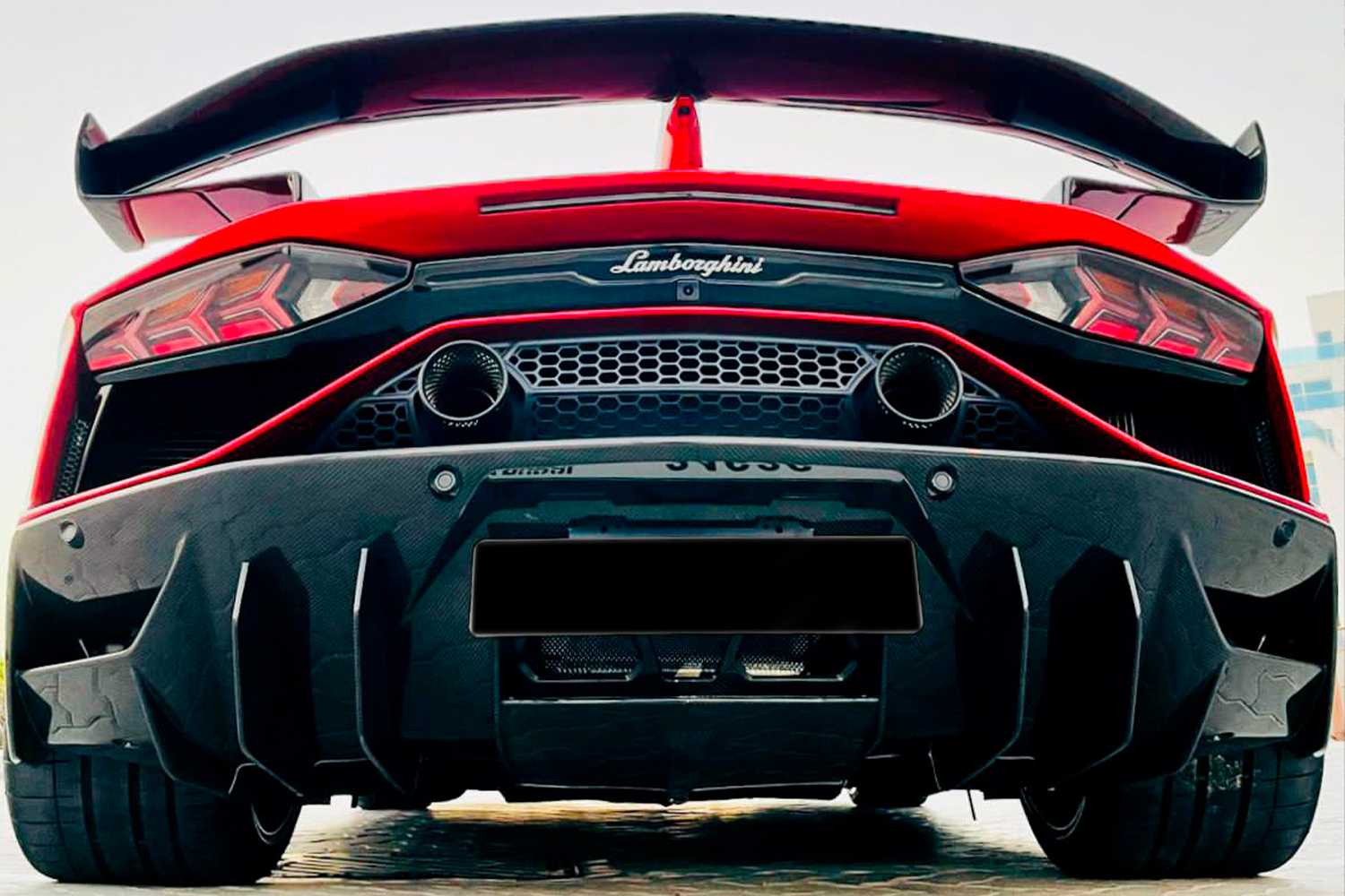 Lamborghini Aventador SVJ Red