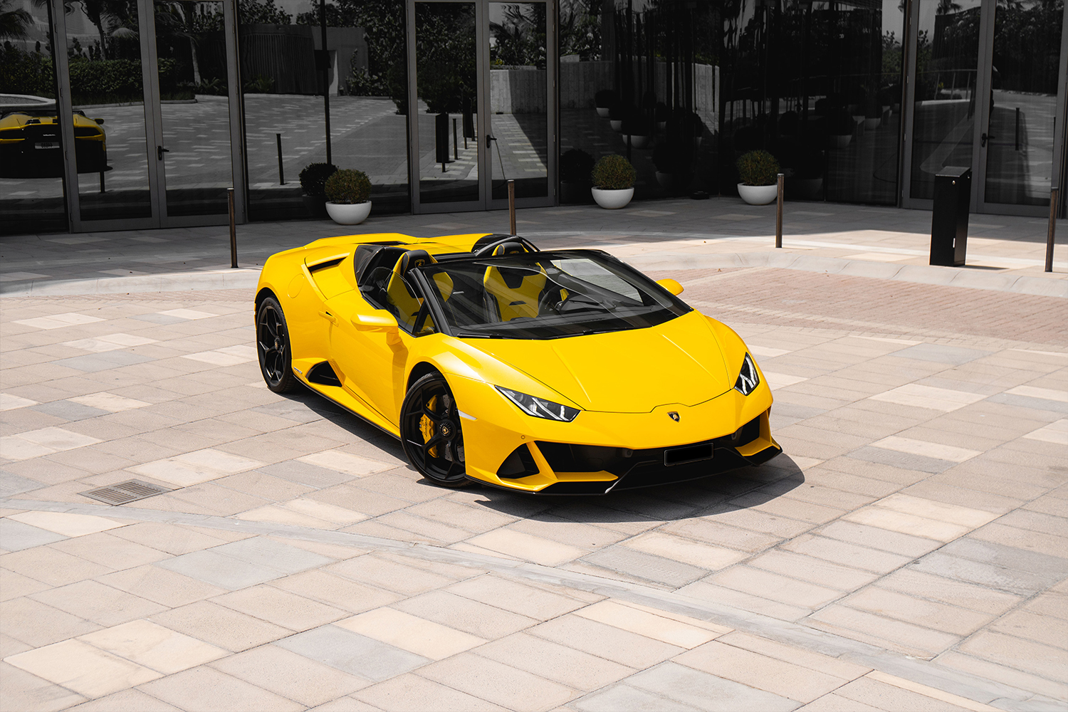 Lamborghini Huracan EVO Spyder Geel