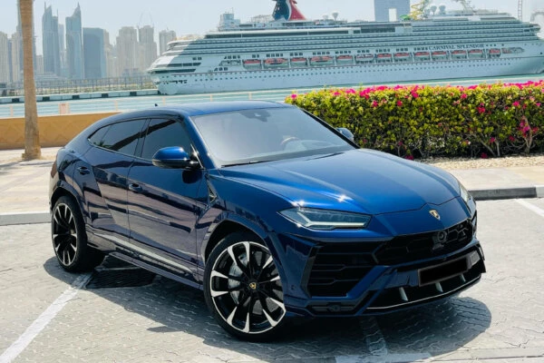 Lamborghini Urus (синий).
