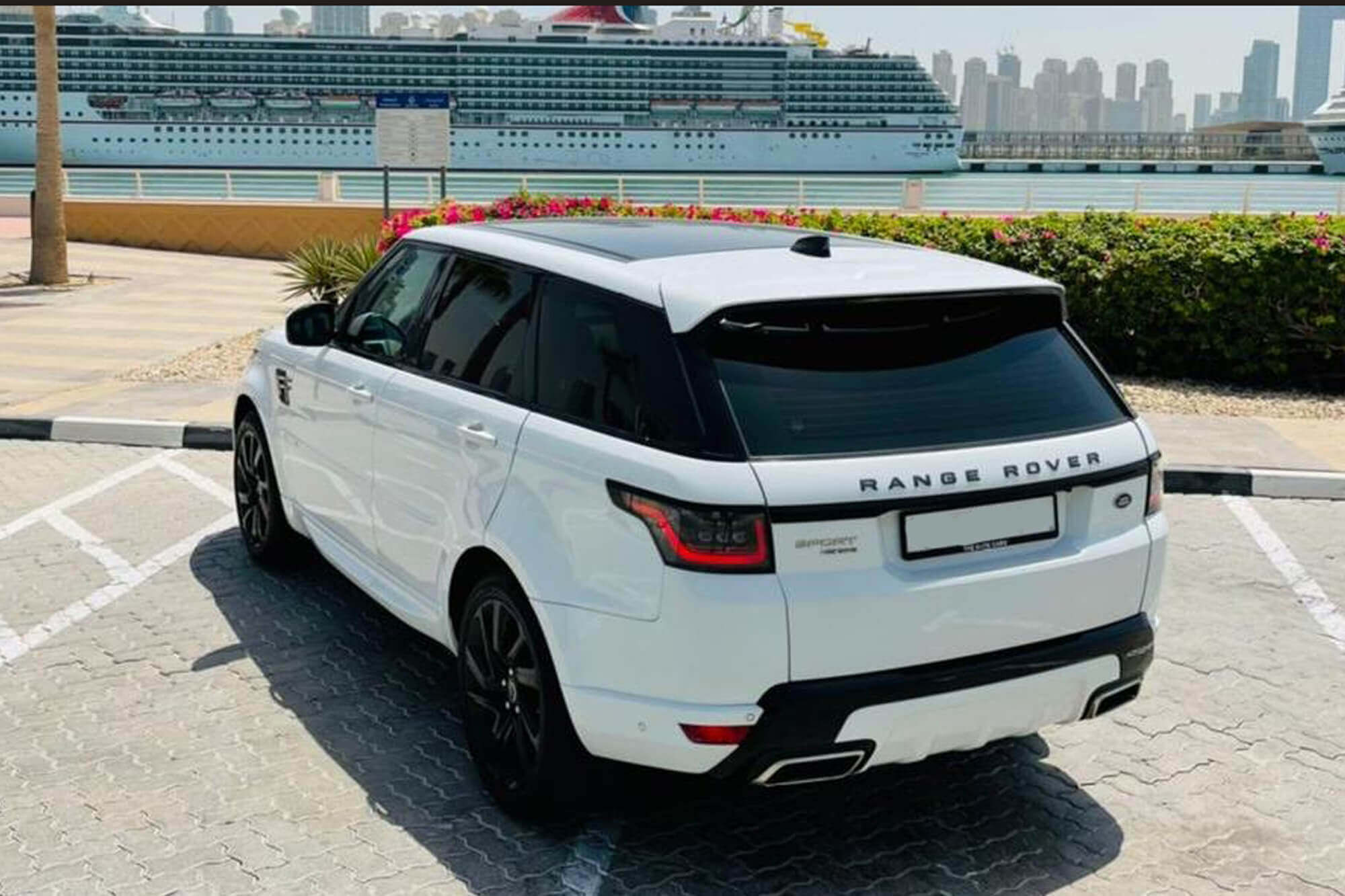 Range Rover Sport White