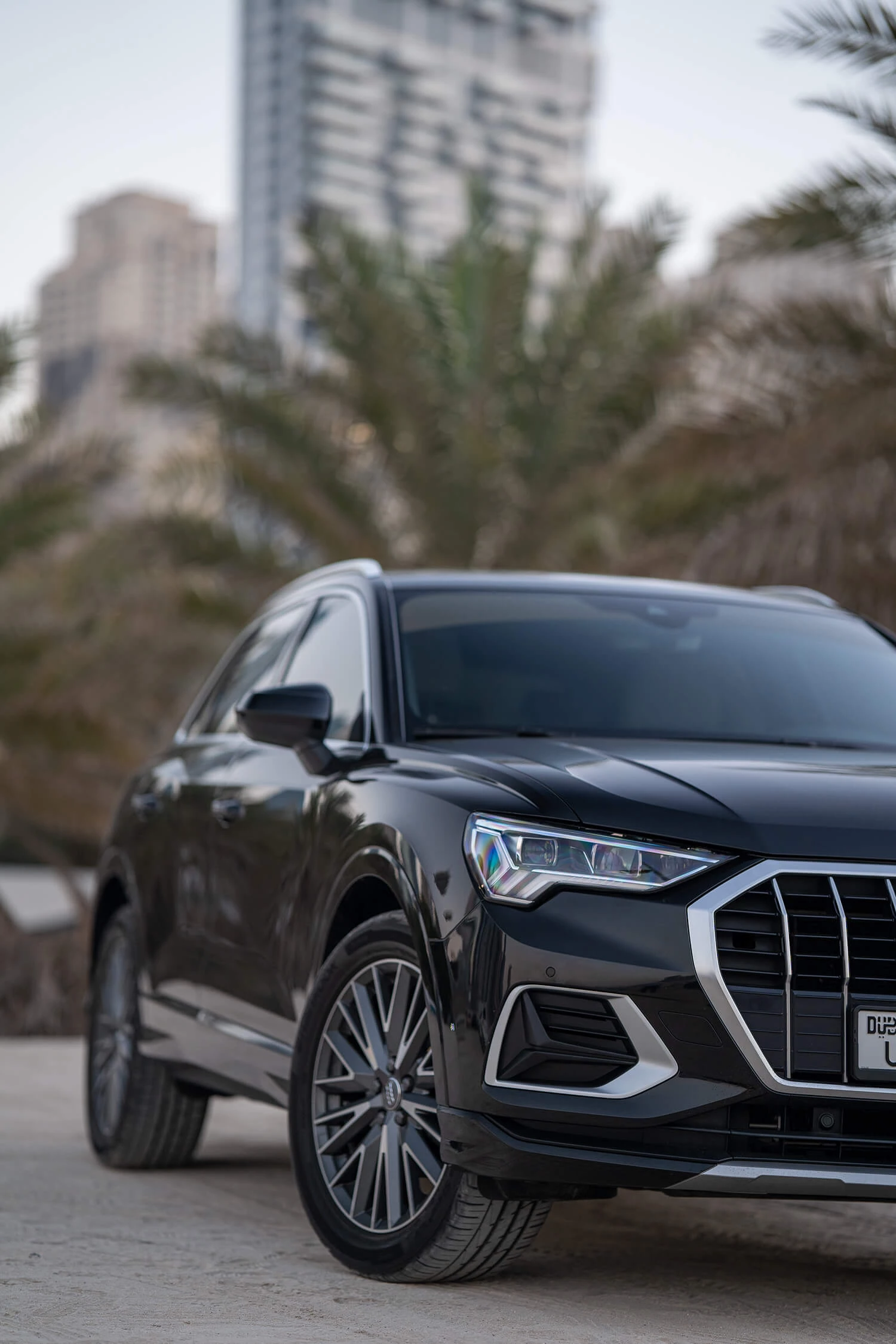 Hyr Audi Q3 i Dubai