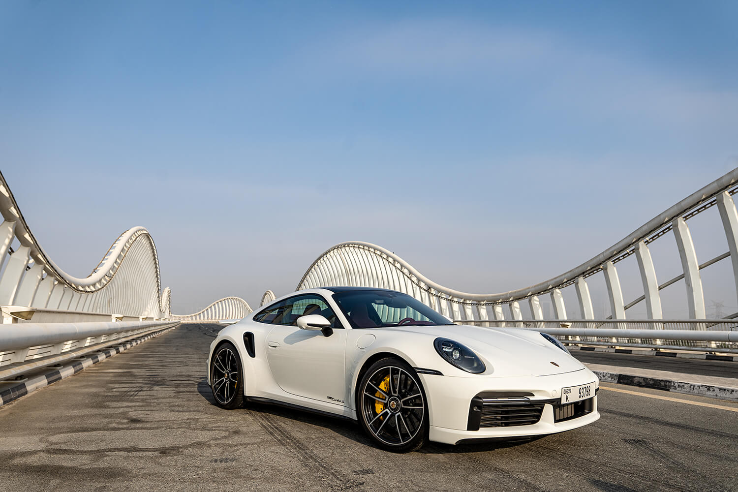 白色保时捷 911 Turbo S