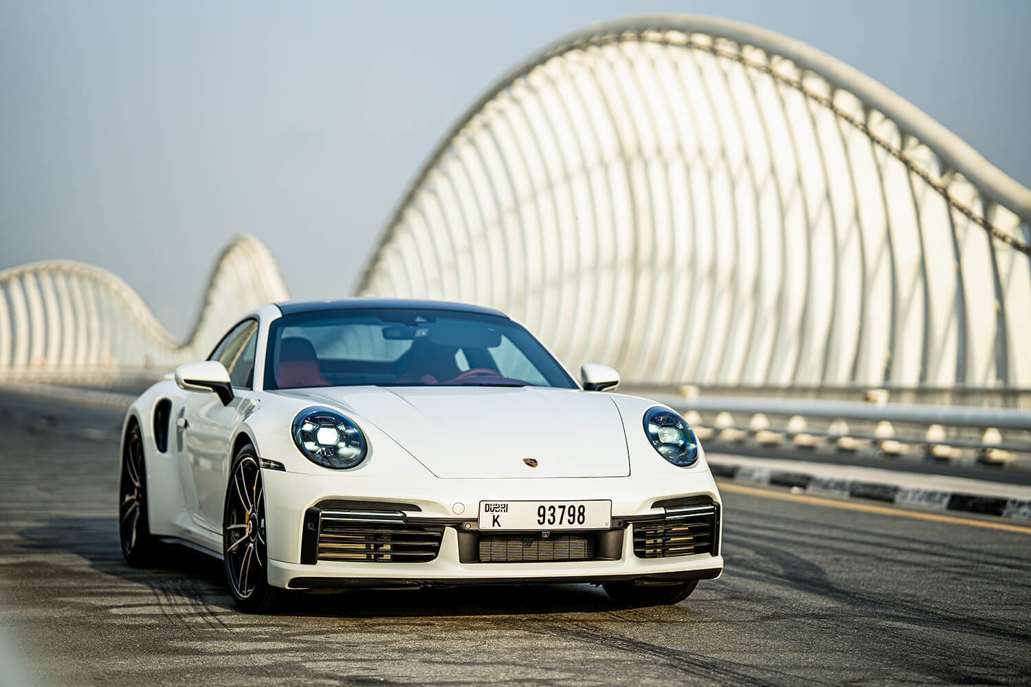 白色保时捷 911 Turbo S