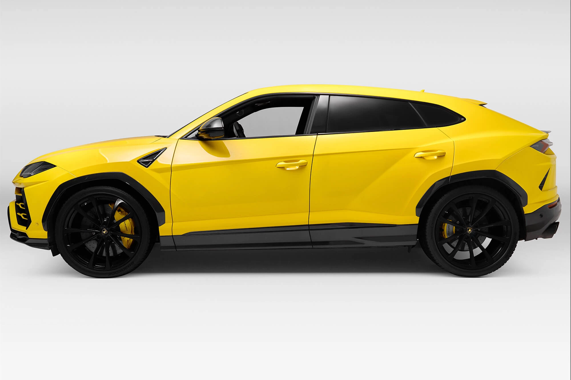 Lamborghini Urus (jaune)