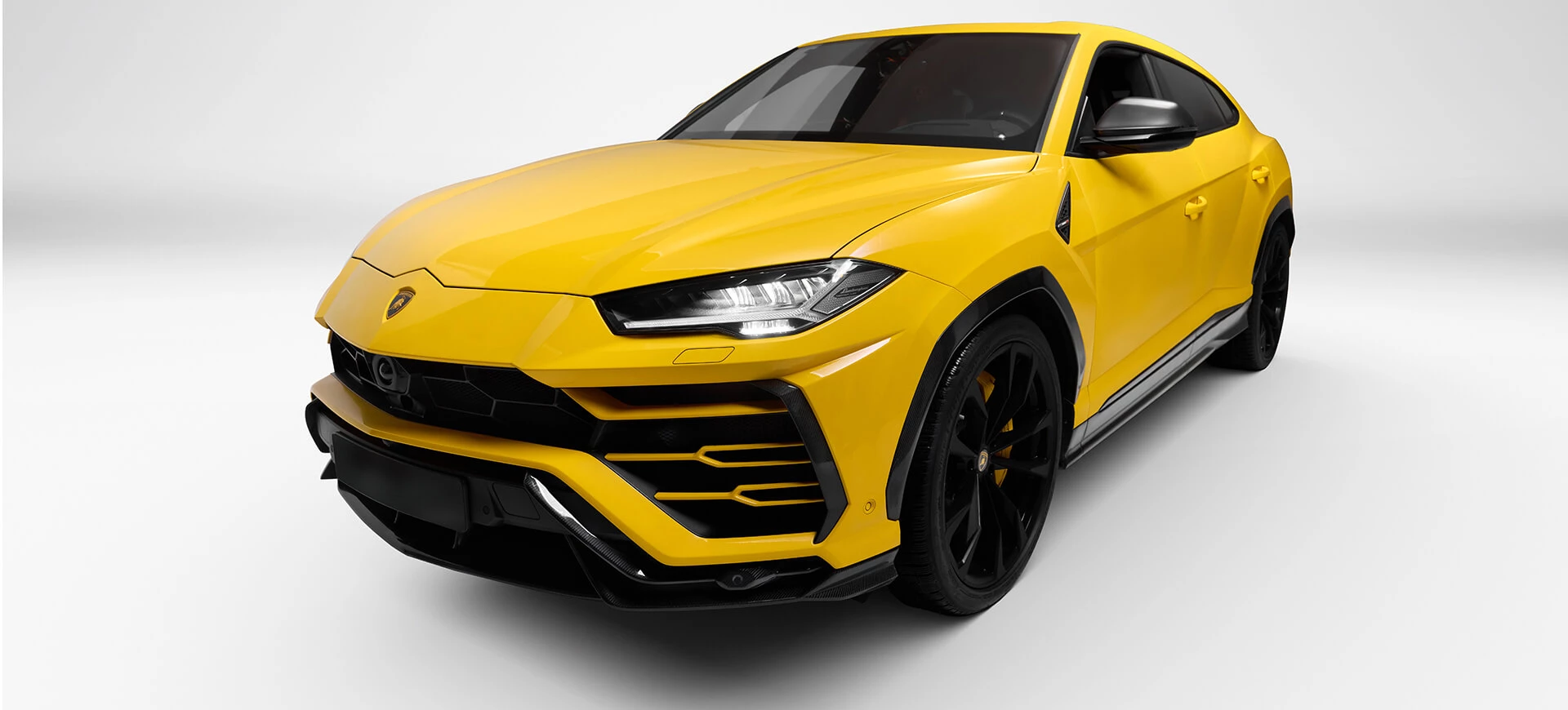 Lamborghini Urus (yellow)