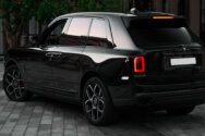 Badge noir Rolls-Royce Cullinan