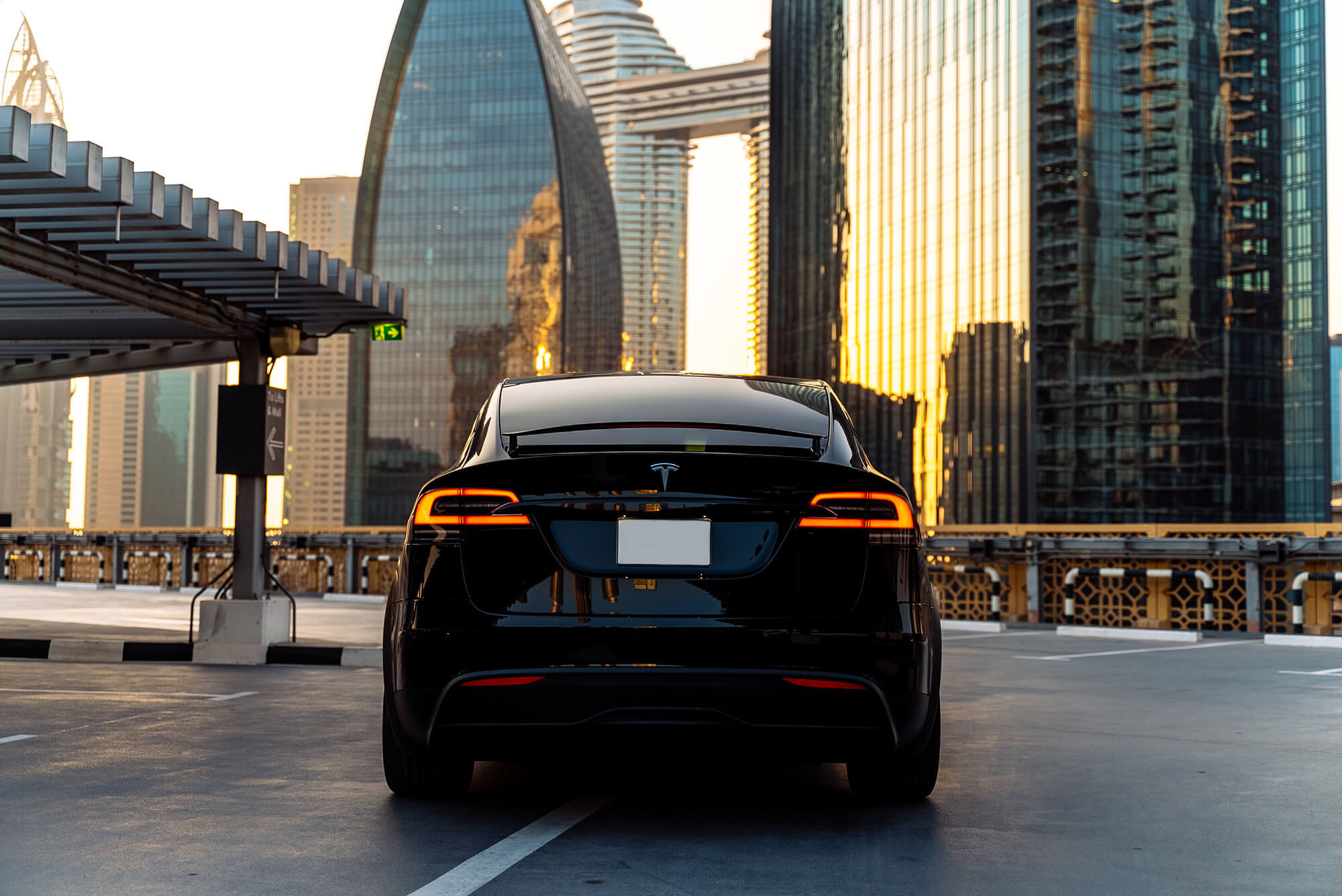 特斯拉 Model X 黑色格子图案