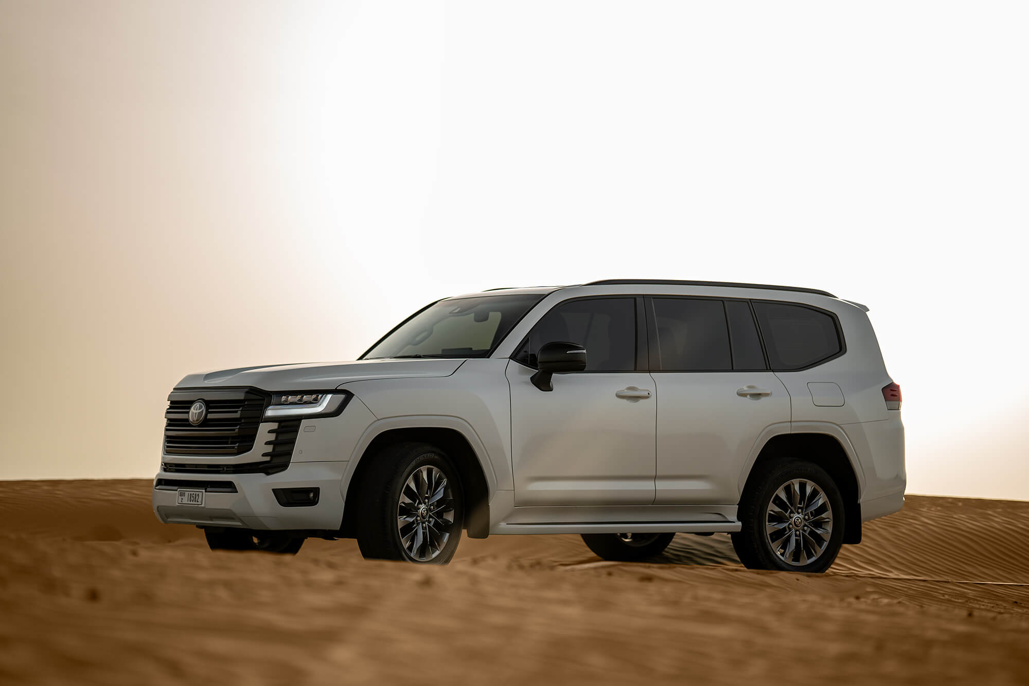Toyota Land Cruiser 300 Branco