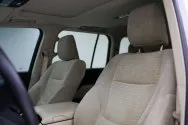 Toyota Land Cruiser 300 белый