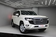 Toyota Land Cruiser 300 White Toyota Land Cruiser 300 White