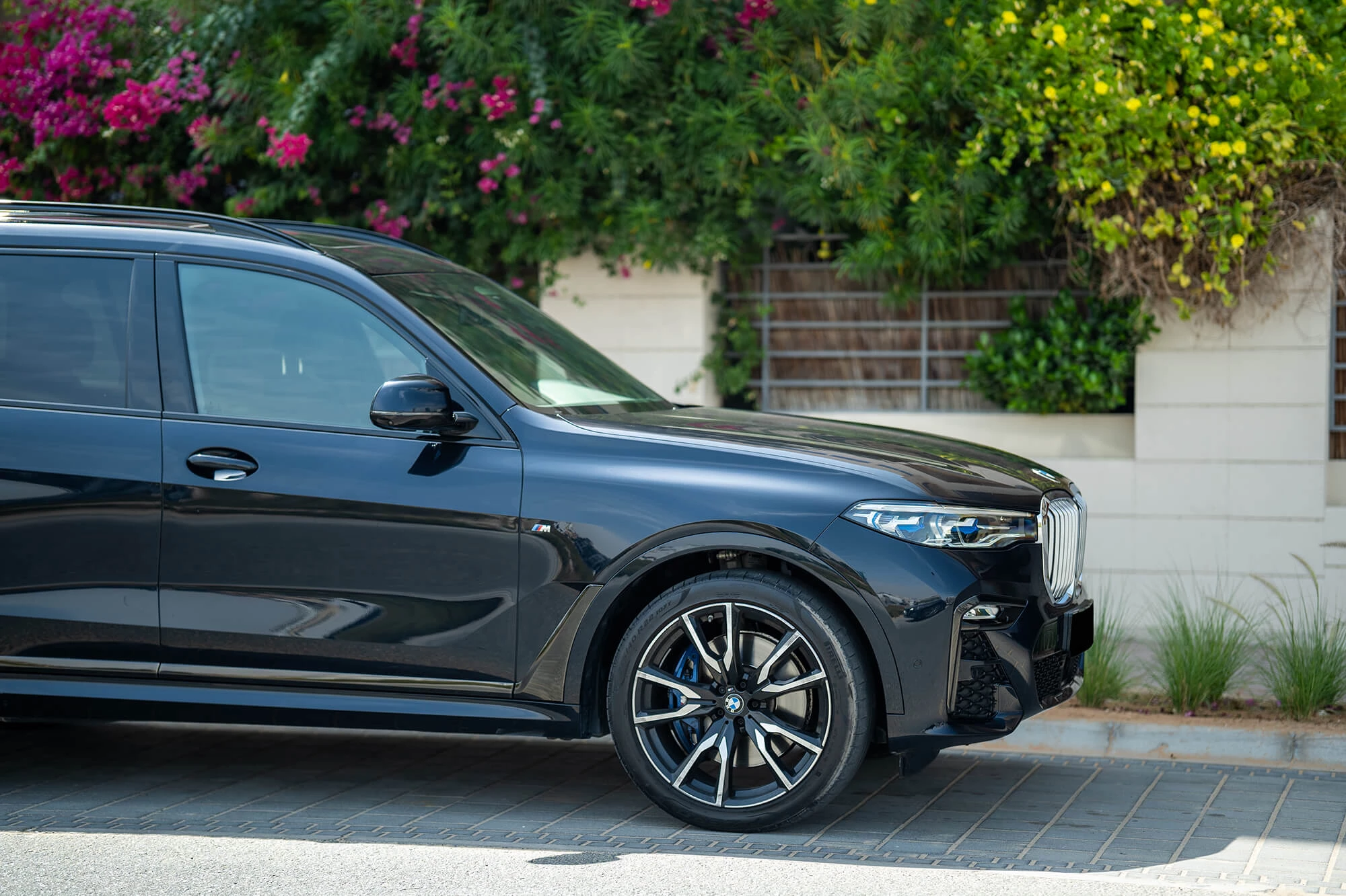 BMW X7 Темно-синий