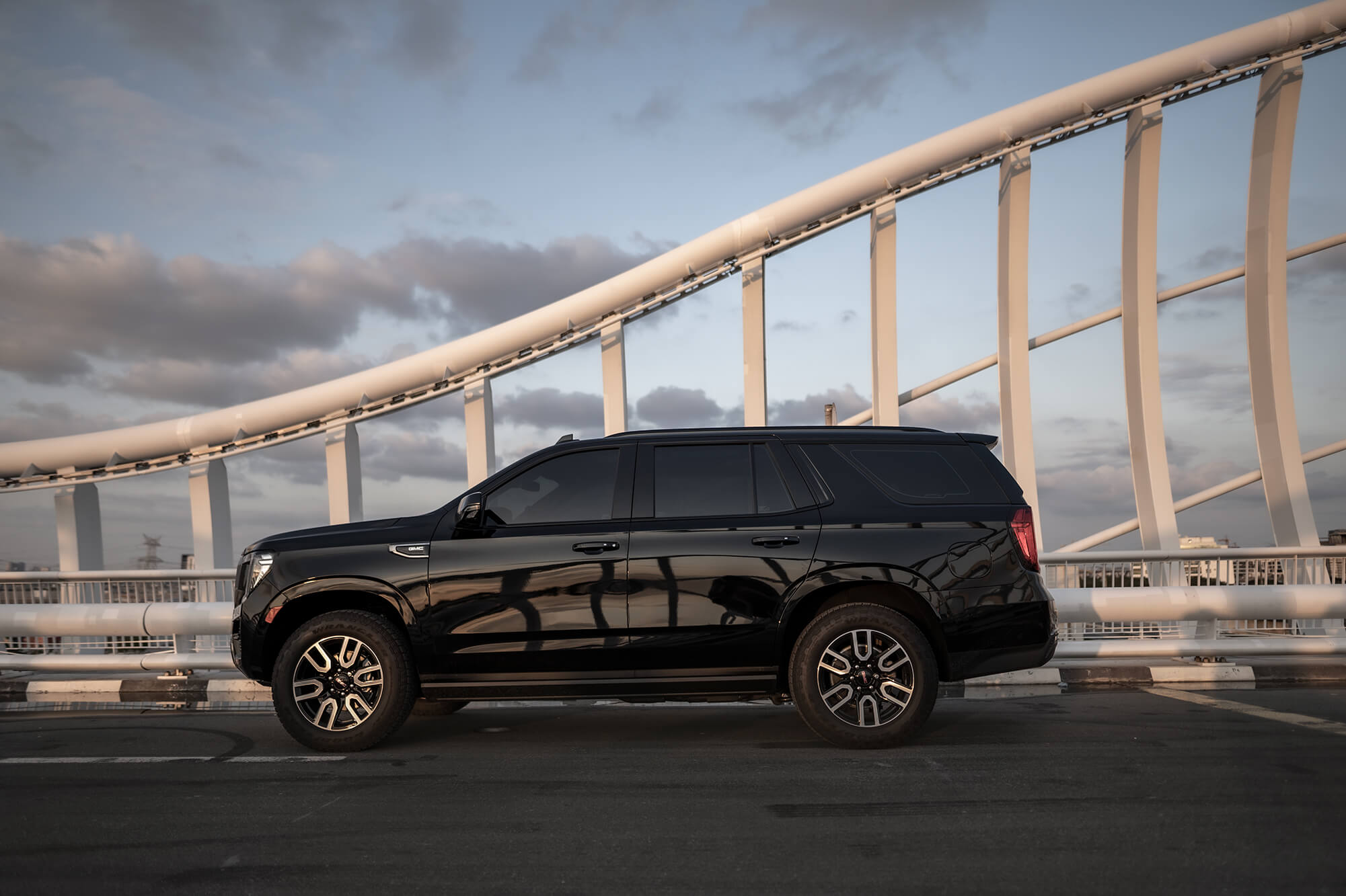 GMC Yukon Black