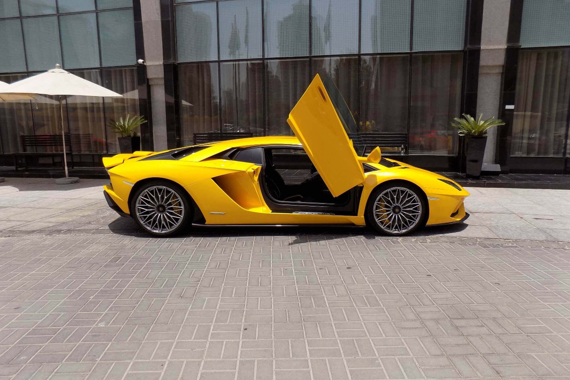 Lamborghini Aventador S Gelb