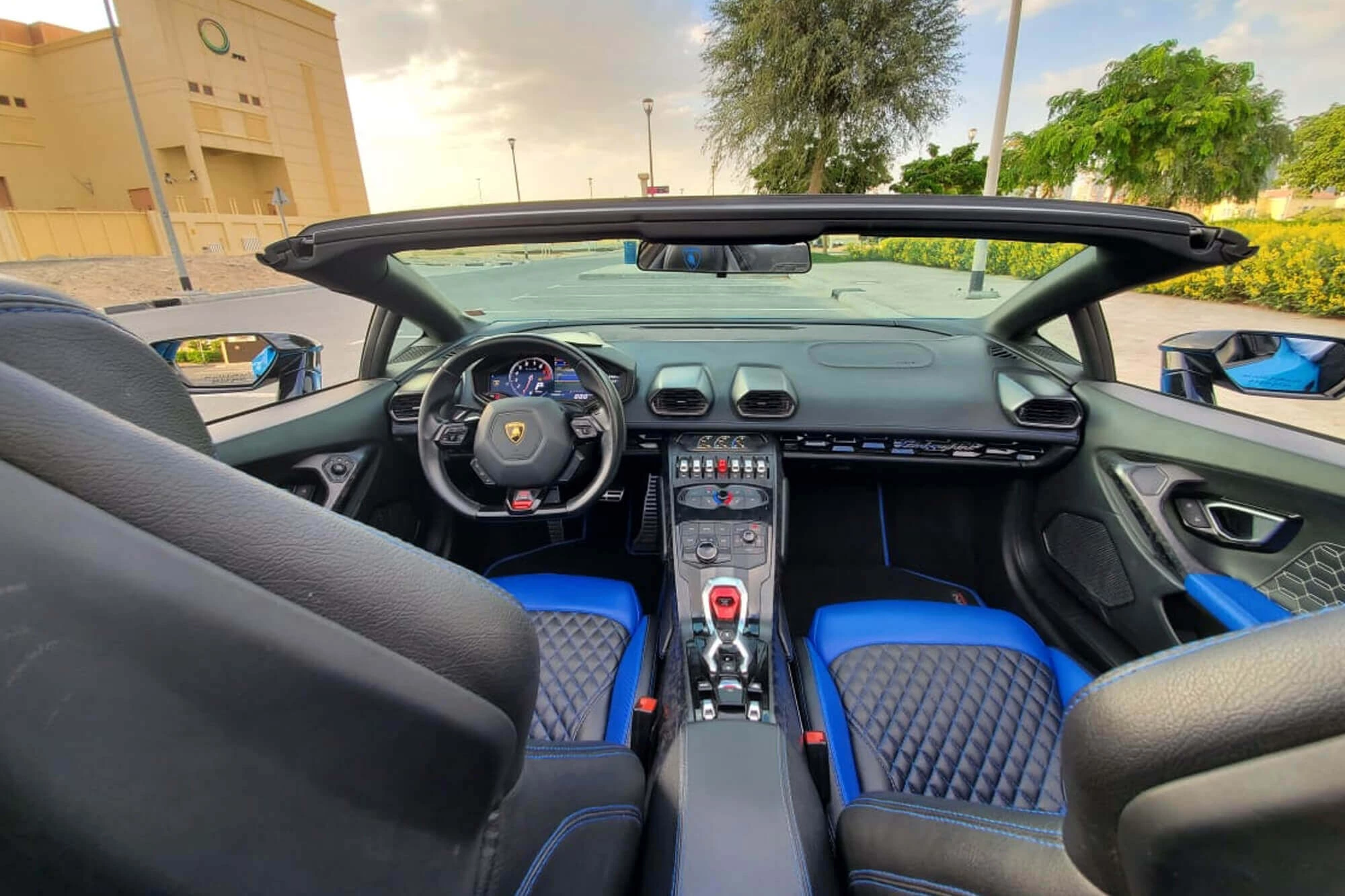 Lamborghini Huracan Spyder (bleu)