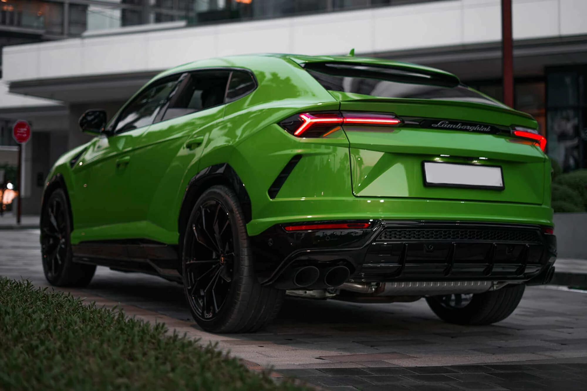 Lamborghini Urus (vert)