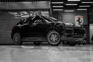 Porsche Cayenne Preto