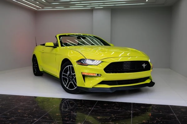 Ford Mustang Convertible Yellow