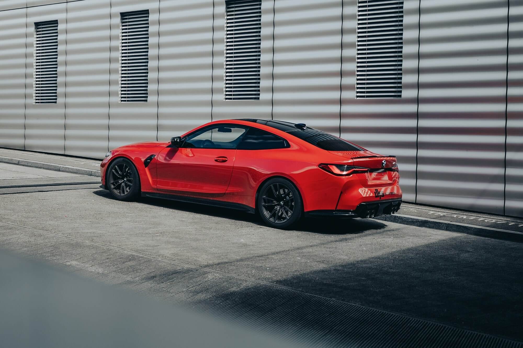 bmw m4 for rent dubai