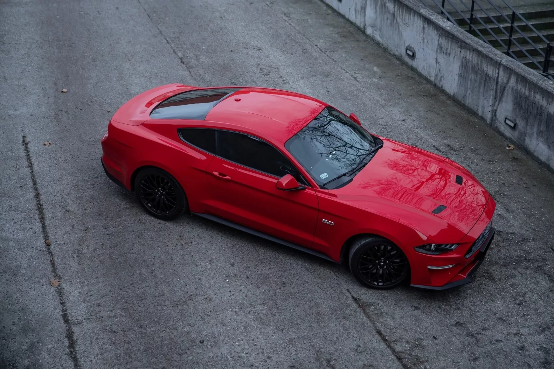 Ford Mustang GT Rød