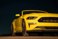 Ford Mustang Convertible Amarelo
