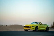 Ford Mustang Convertible Amarelo