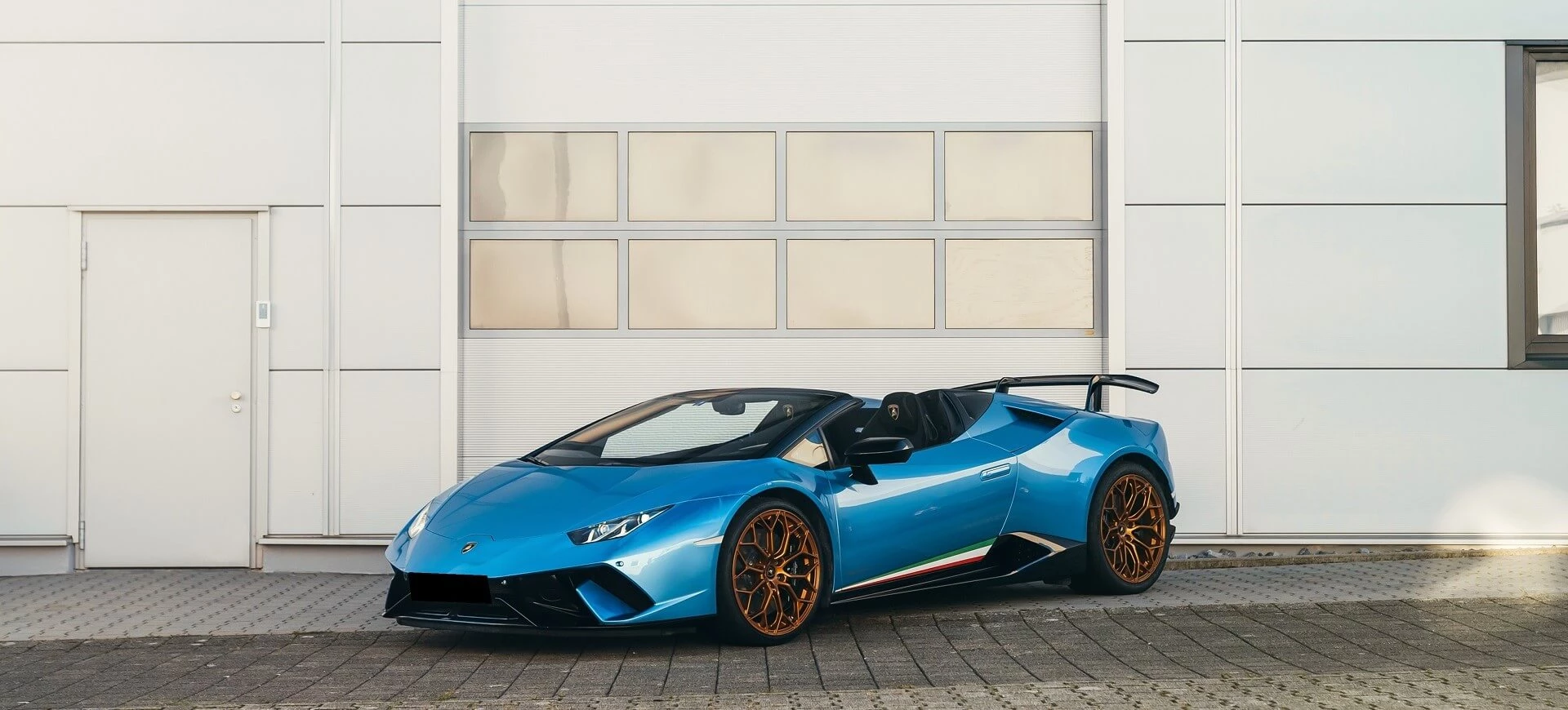 Lamborghini Huracan performante spyder blauw
