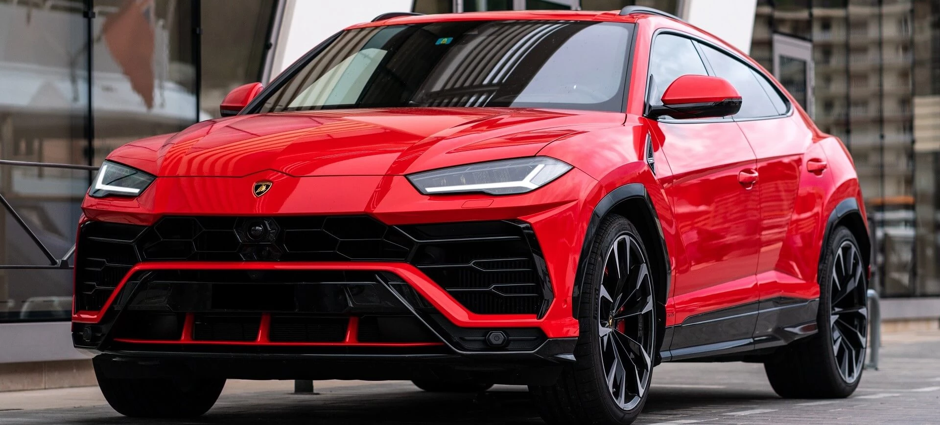 Lamborghini Urus Red