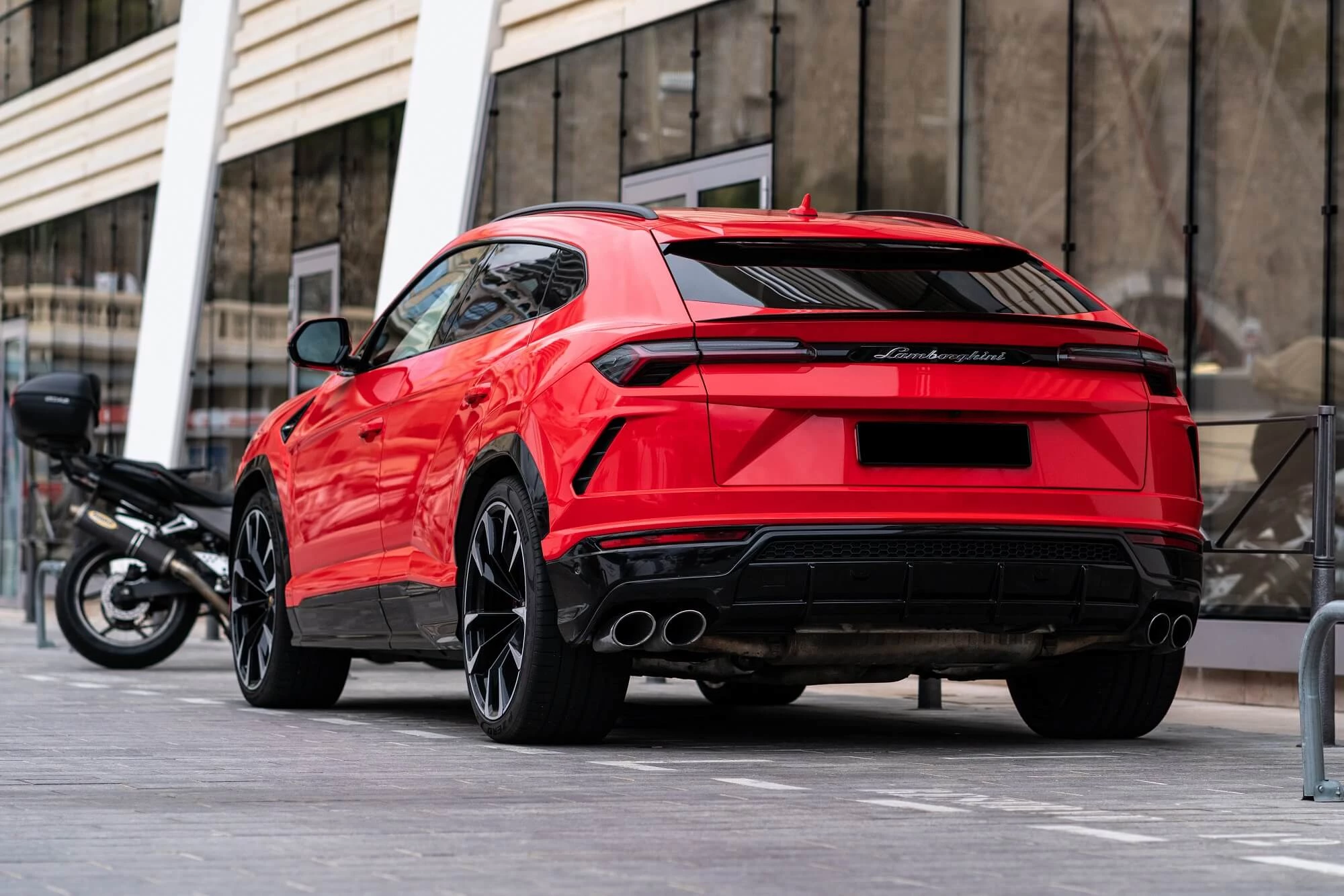 Lamborghini Urus Red